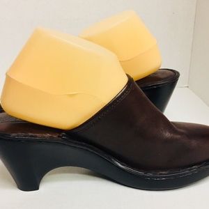 New Born Handcrafted Brown Leather Clogs 10 M 42